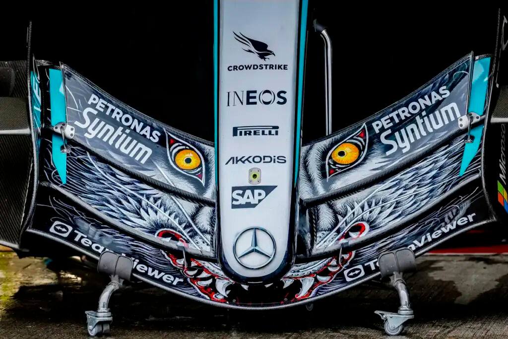 Ferrari demands FIA investigation into Mercedes front wing
